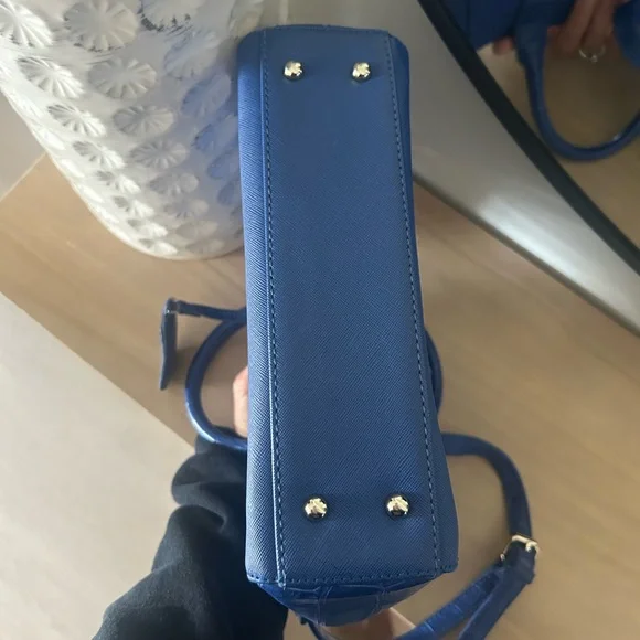 Y2K Guess Navy Blue Leather Purse Handbag Crocodile Embossed Side Panels - Picture 11 of 11